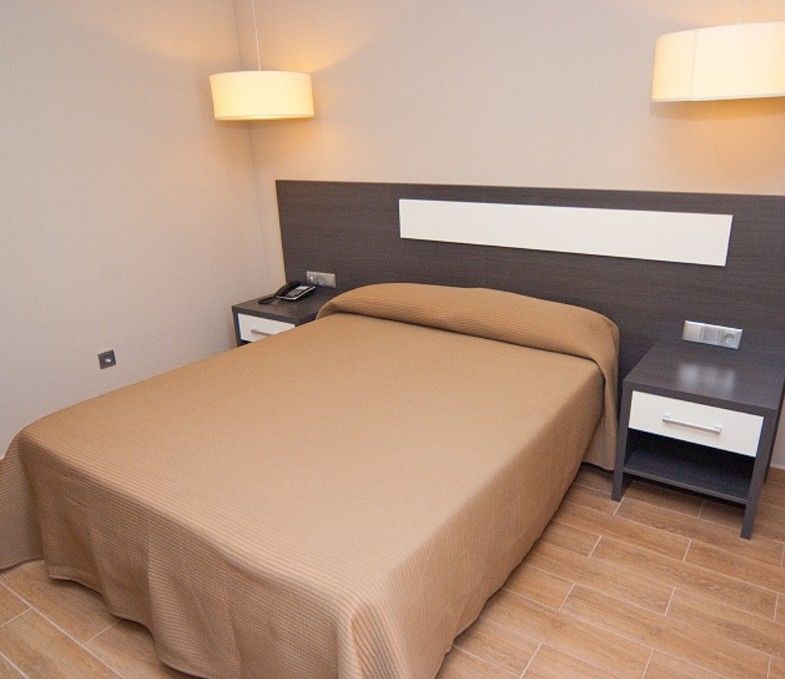 Apartahotel & Spa Jacetania Хака Екстер'єр фото